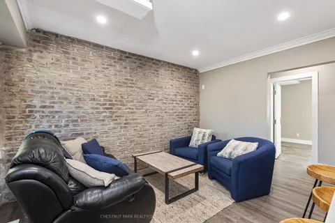 154 Elgin Crescent, ON N2J 2S6