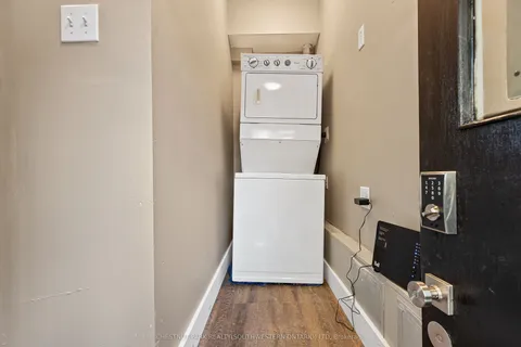 154 Elgin Crescent, ON N2J 2S6