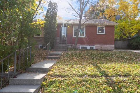 154 Elgin Crescent, ON N2J 2S6