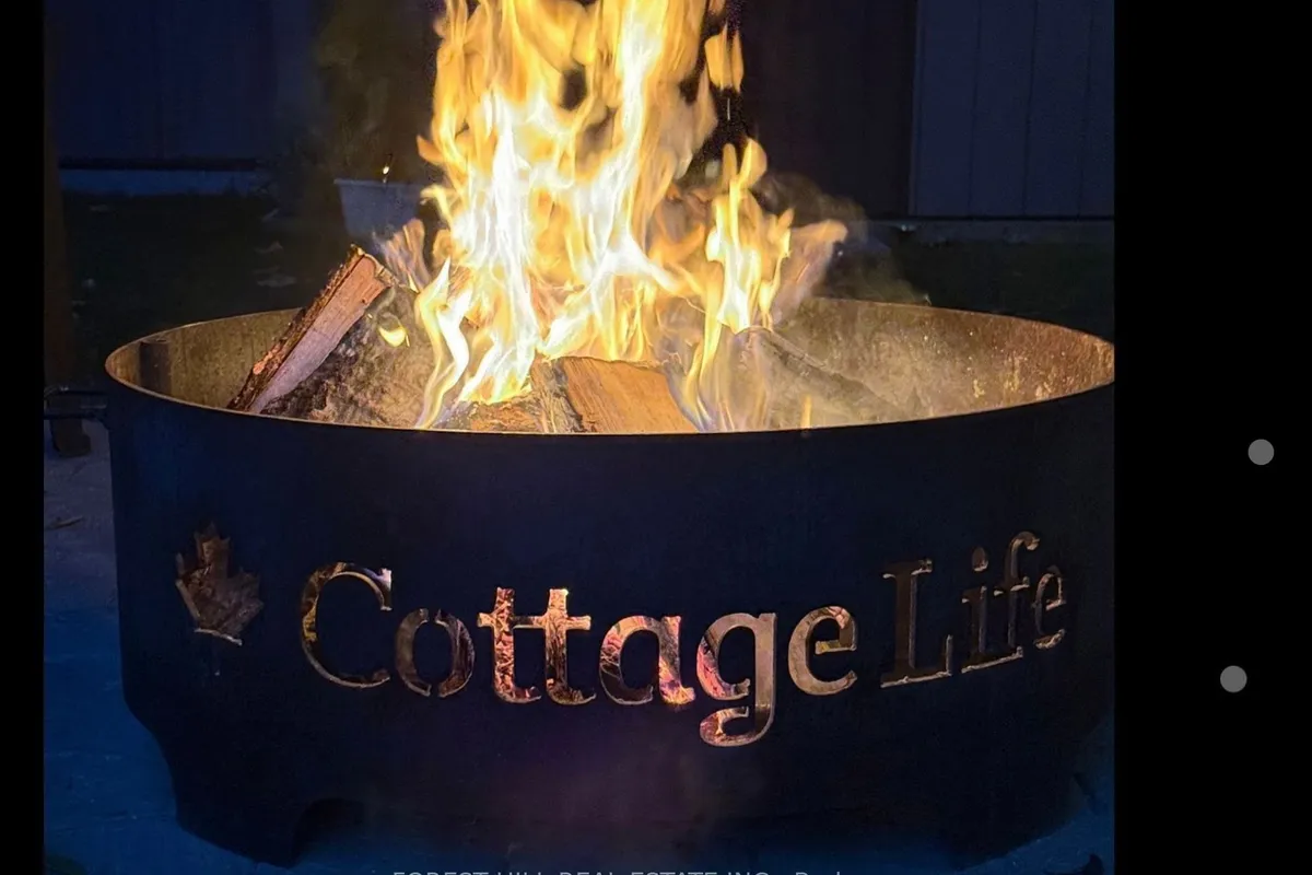 1025 TOWER Crescent, ON P0E 1G0