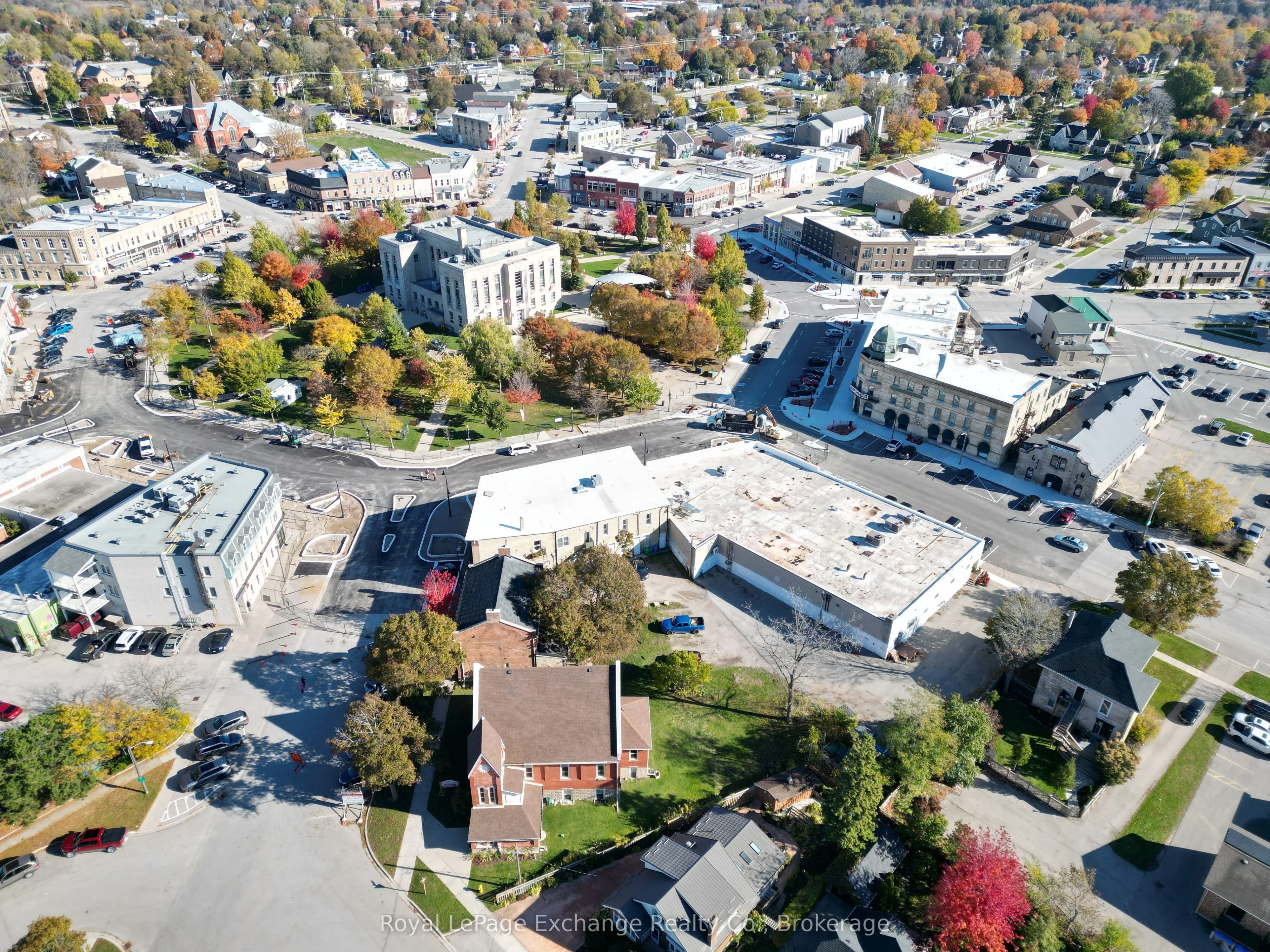 77 Montreal Street, ON N7A 2G5