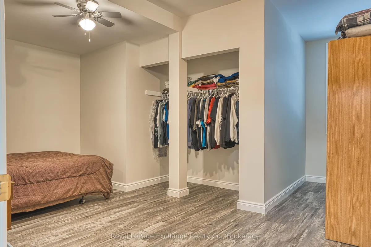 77 Montreal Street, ON N7A 2G5