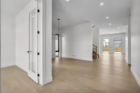 7238 SILVER CREEK Circle, ON N6P 0G9