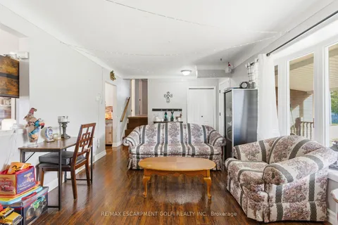 143 Aberdeen Street, ON L2A 3Y4