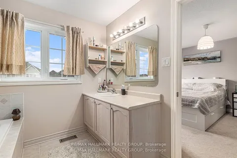 4220 KELLY FARM Drive, ON K1T 0A5