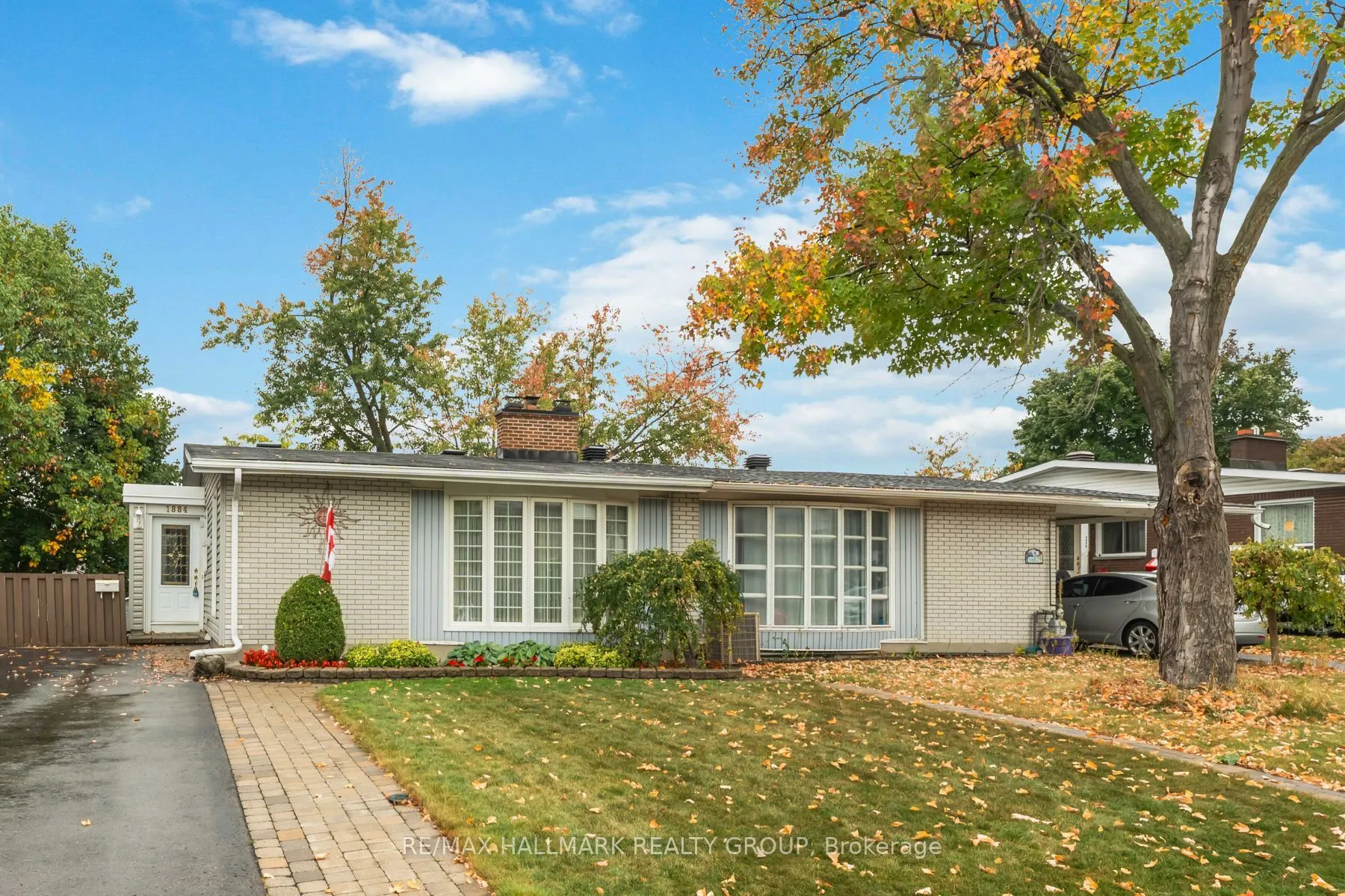 1884 Elmridge Drive, ON K1J 6R7