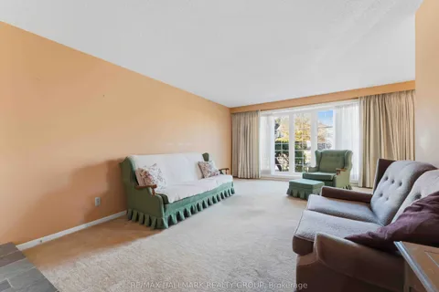 1884 Elmridge Drive, ON K1J 6R7