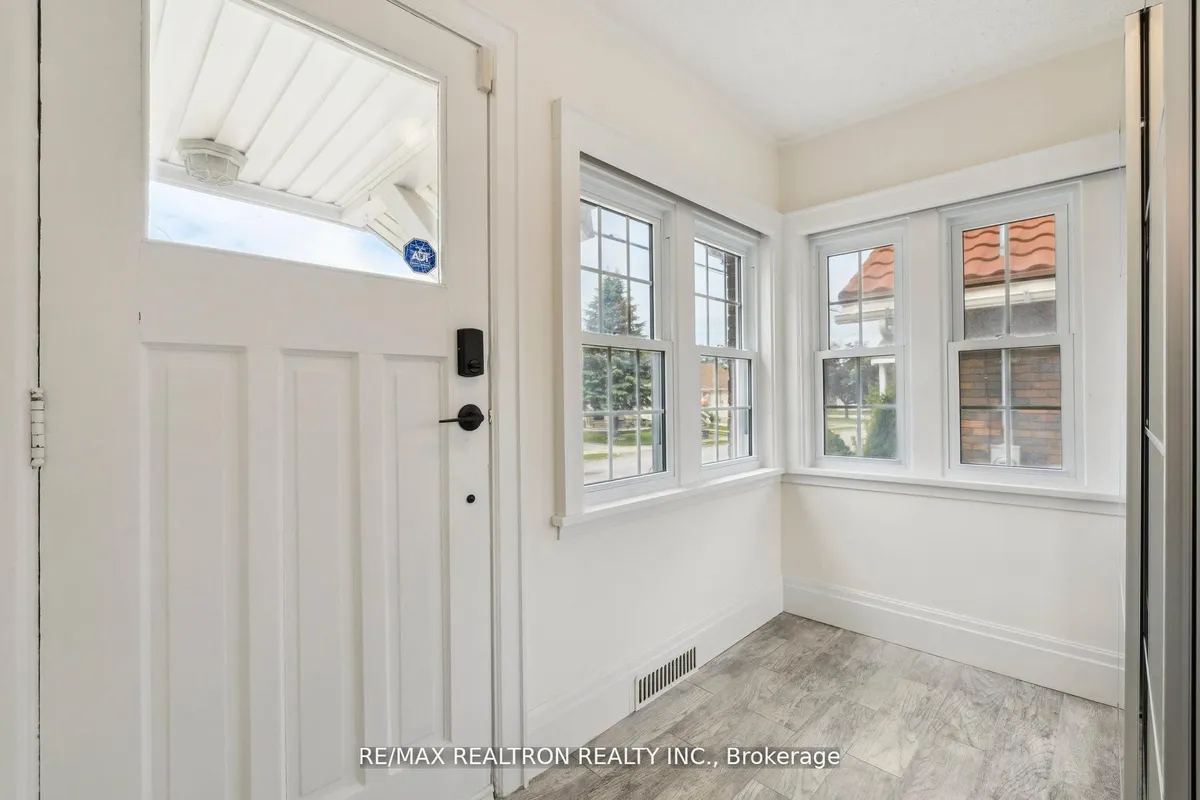 4844 Sixth Avenue, ON L2E 4T9