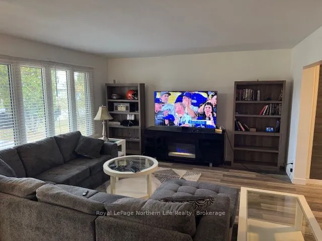 44 Desgroseilliers Street, ON P2B 3B6