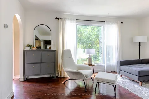 130 Hazlitt Street, ON K9H 1L5