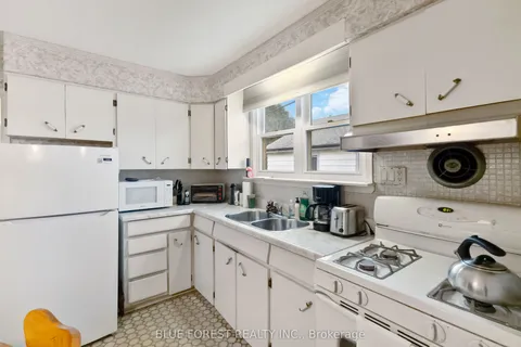 266 Giles Street, ON N5Z 2W3