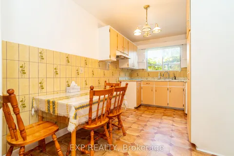 1008 Riddell Avenue, ON K2C 2J5