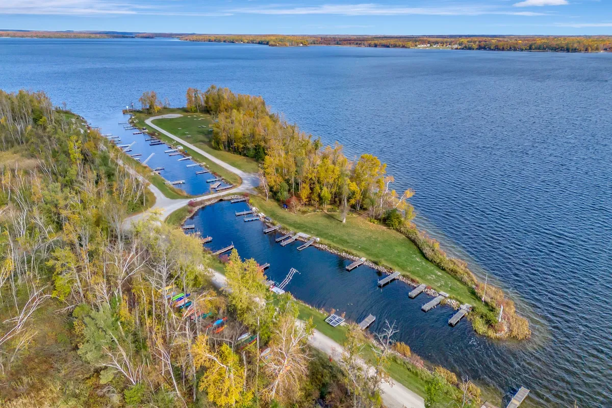 456 OLD SURREY Lane, ON K0M 1A0