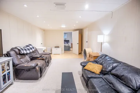 111 Adelaide Street, ON K9V 4L9