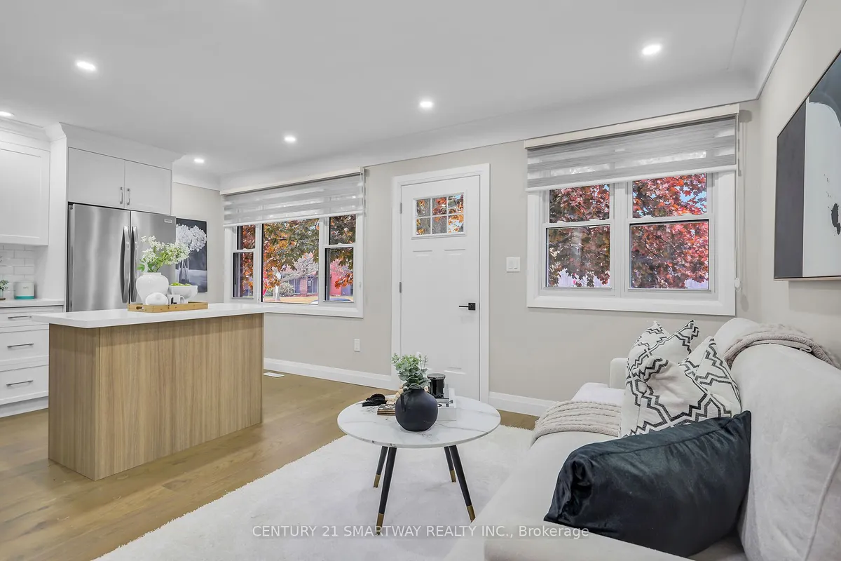 141 Boullee Street, ON N5Y 1T8