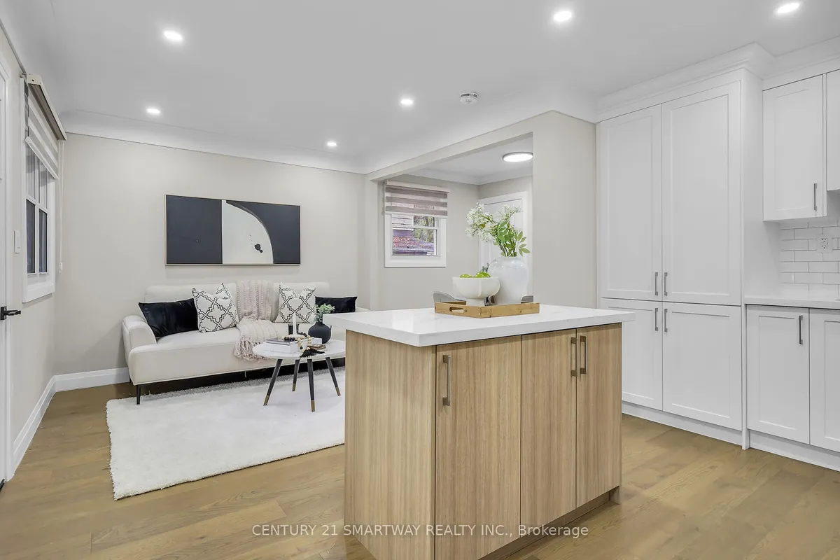 141 Boullee Street, ON N5Y 1T8