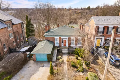 31 Yates Street, ON L2R 5R3