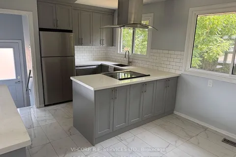 89 Greeningdon Drive, ON L9A 3A8