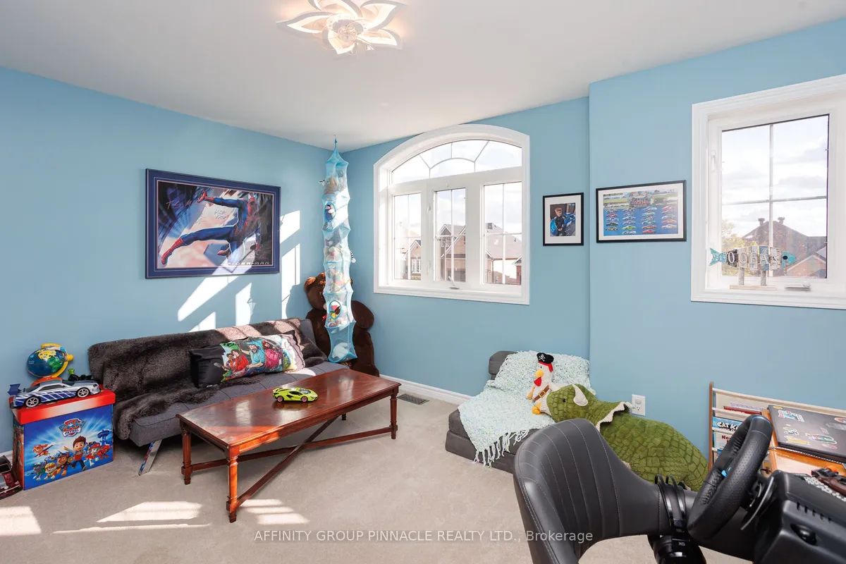 20 Ellis Crescent, ON K9V 0A5