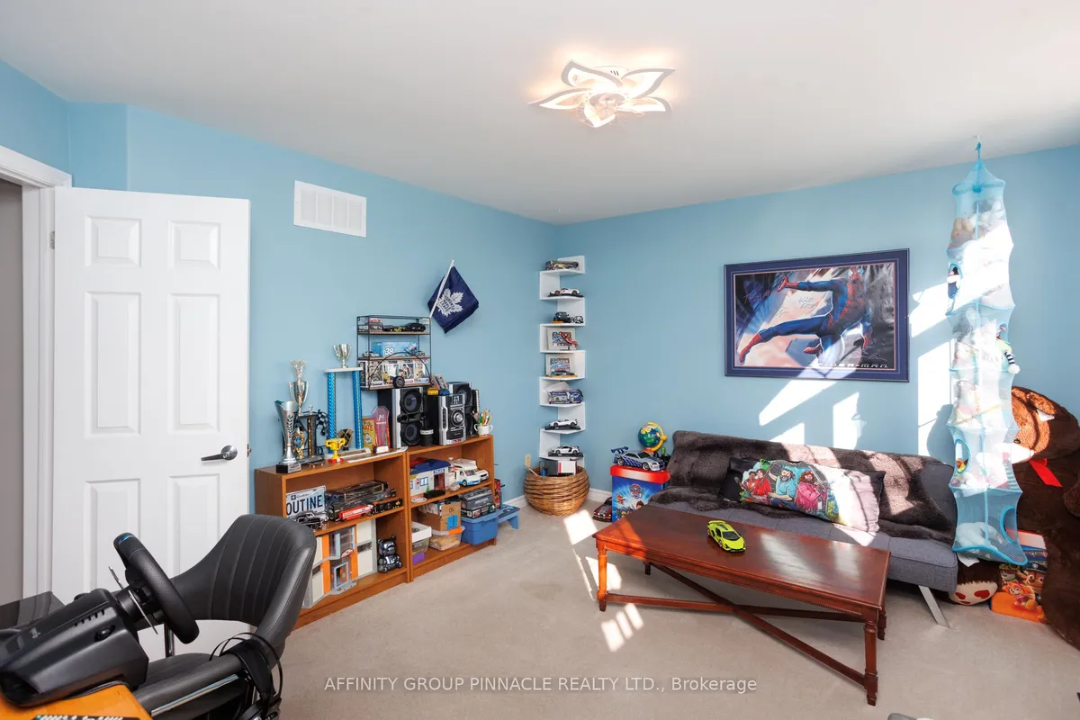 20 Ellis Crescent, ON K9V 0A5