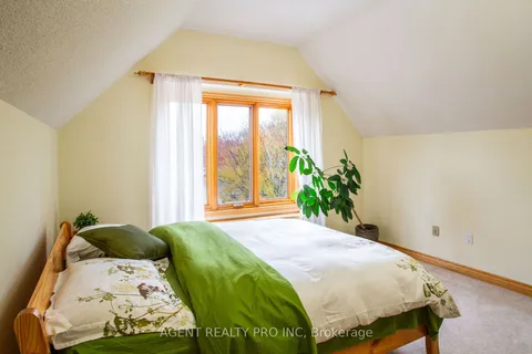 922 Country Club Crescent, ON N6C 5R5