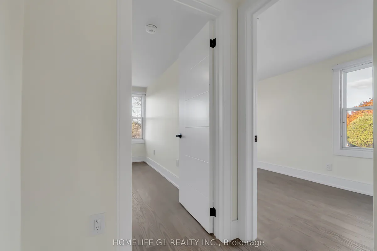 241 Charles Street, ON N5C 2M5