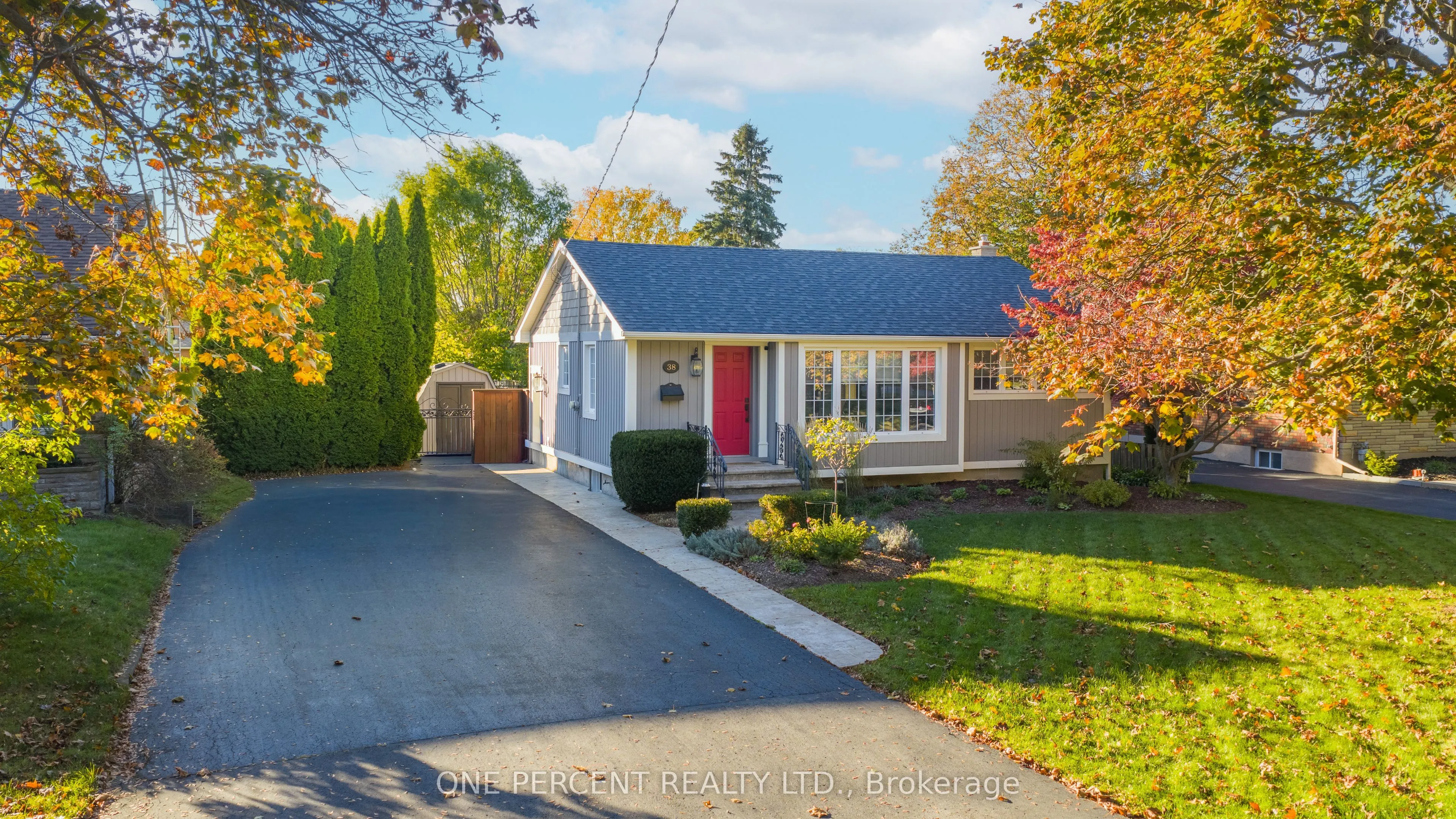 38 Albany Drive, ON L2N 3T5