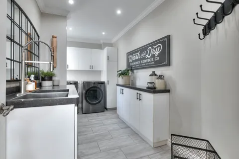 179 Main Street, ON N0G 1B0