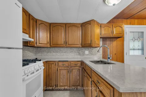 596101 Hwy 59 Tropicana #15 Crescent, ON N4P 7W1