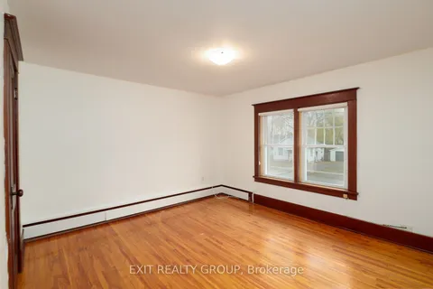 92 Byron Street, ON K8V 2Y2