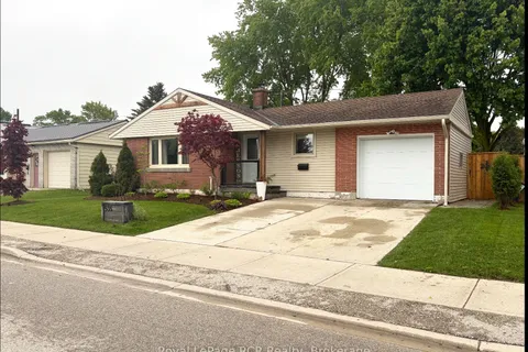 535 13th Street, ON N4N 1Y5