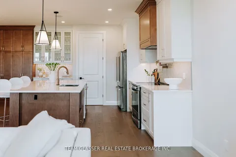 22 Dearing Drive, ON N0M 1T0