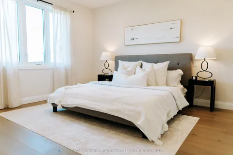 71 Dearing Drive, ON N0M 1T0