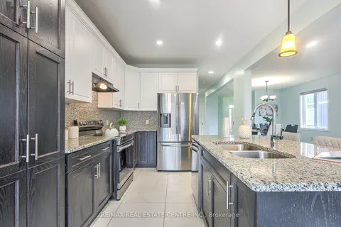 1600 Noah Bend, ON N6G 0T2