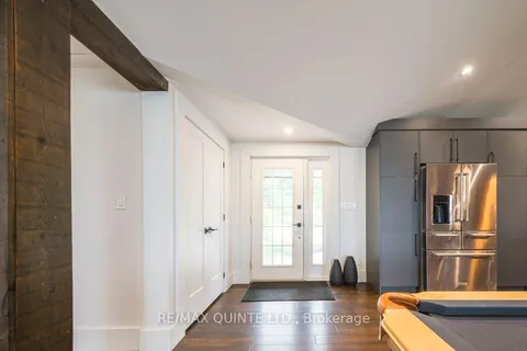 1190 County 3 Road, ON K8N 4Z1