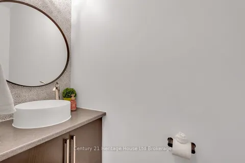 12 Oliver Crescent, ON N0M 2M0