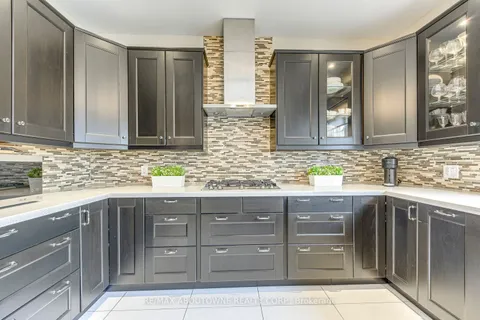 20 Vinegar Hill Street, ON L0R 2H0