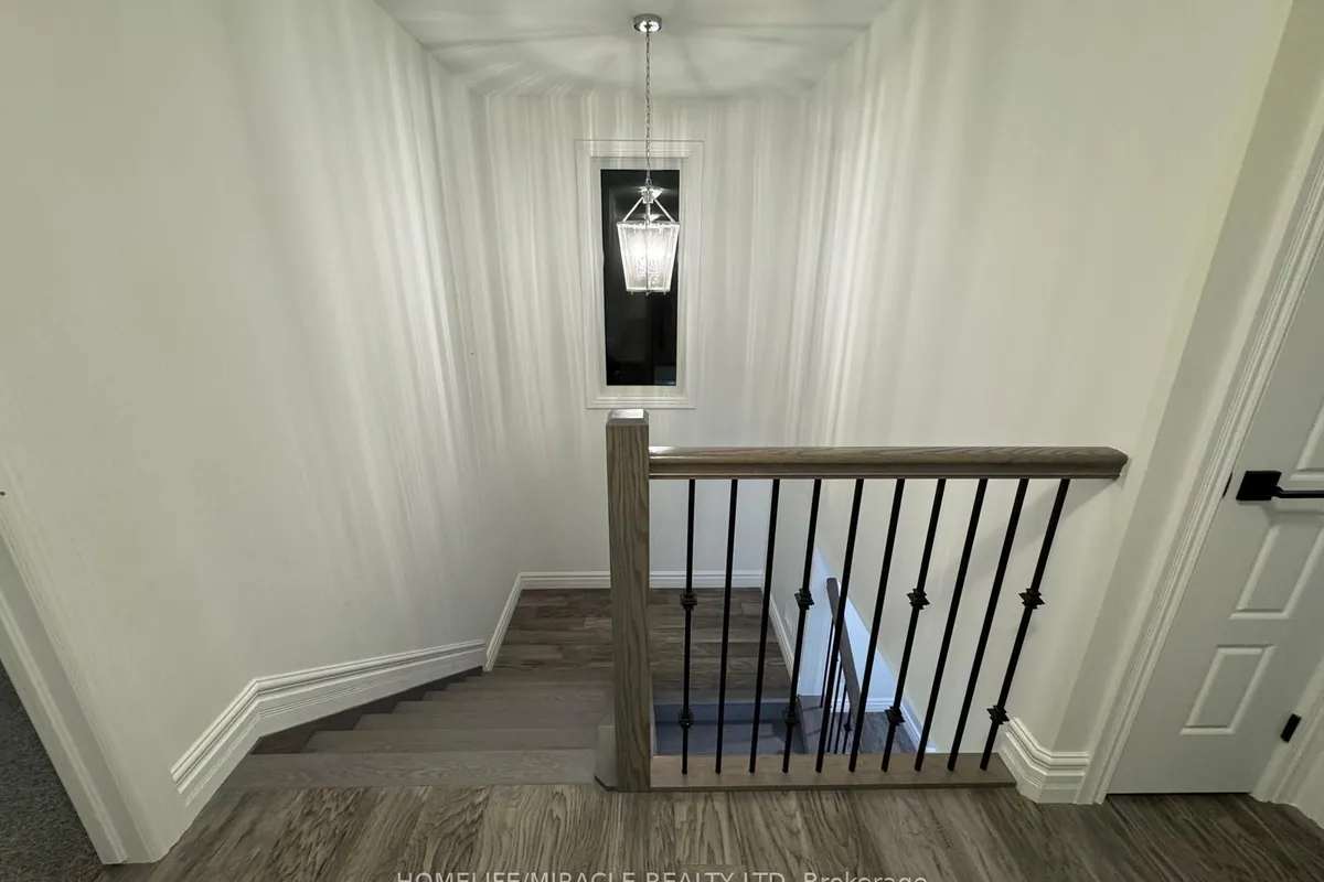 219 Cowan Court, ON N9V 0G9