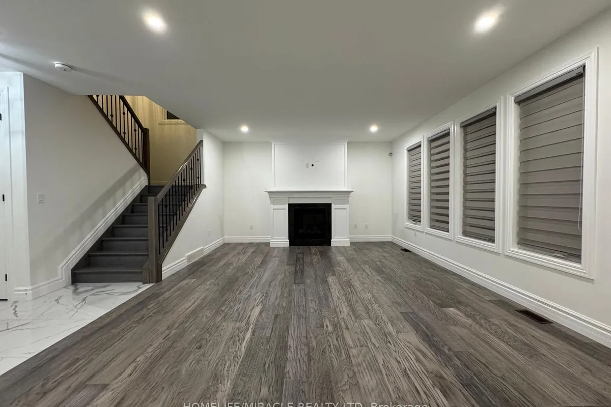 219 Cowan Court, ON N9V 0G9