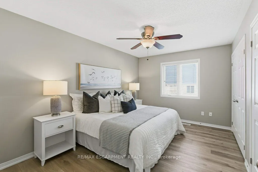 113 Thornlodge Drive, ON L8B 0N4