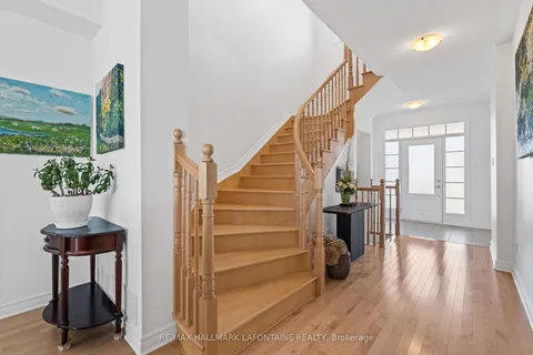 359 Hepatica Way, ON K4A 0Z1