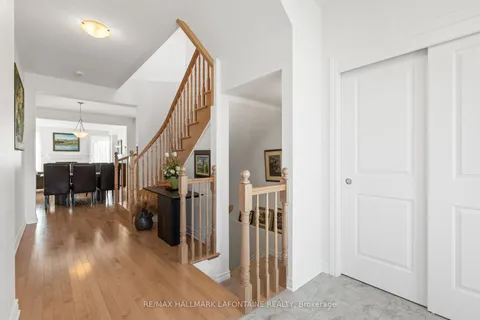 359 Hepatica Way, ON K4A 0Z1