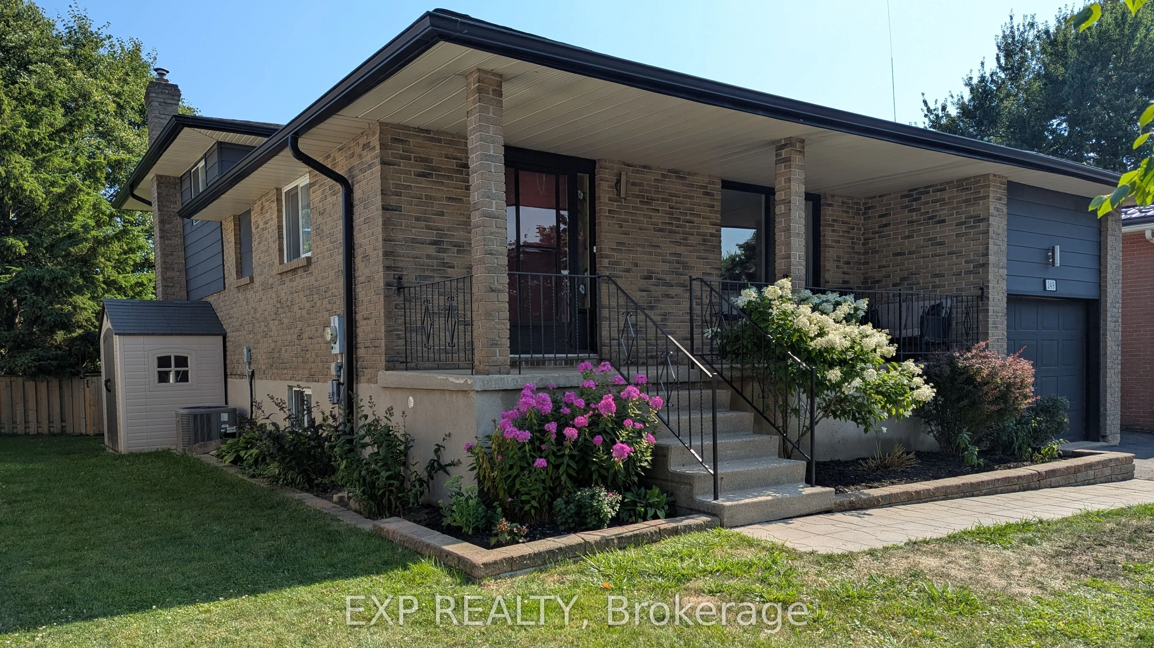 249 Whitelock Street, ON N5A 7L2