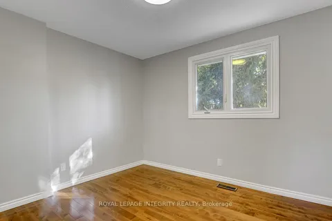 1142 Elmlea Drive, ON K1J 6V9