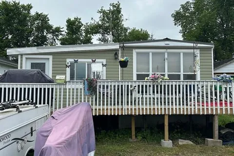 223B Clare Street, ON K0K 3H0