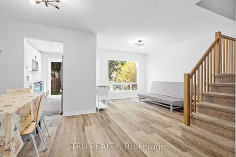 244 Stoneway Drive, ON K2G 6A8