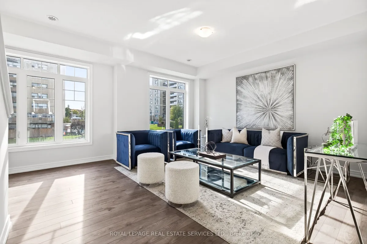 13 Canoe Lane, ON L8K 0A3