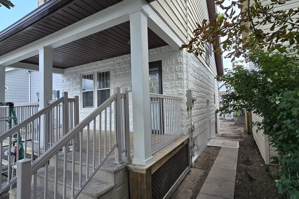 140 Napier Street, ON N7T 6E6