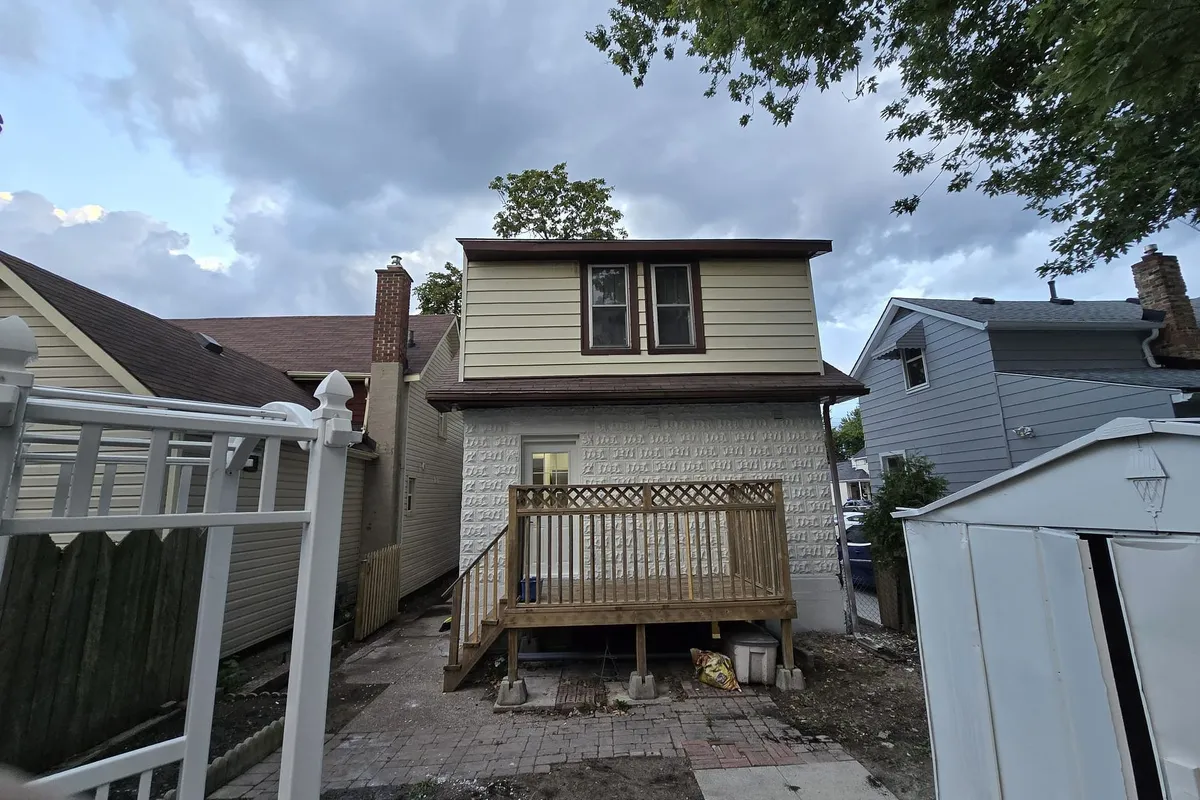 140 Napier Street, ON N7T 6E6