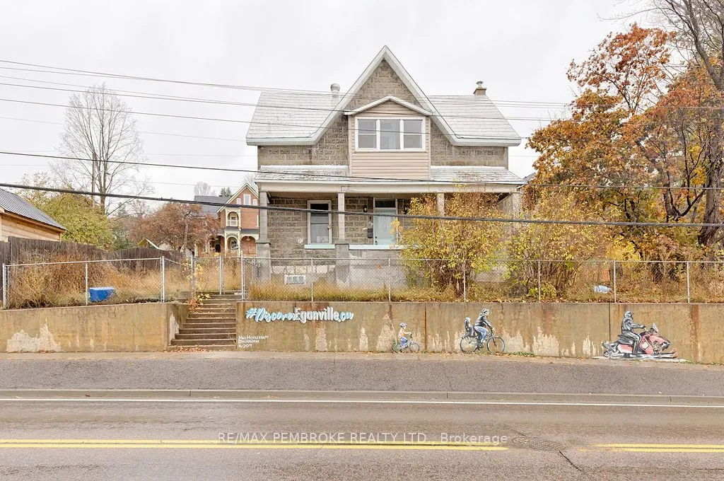 131 Bonnechere Street, ON K0J 1T0